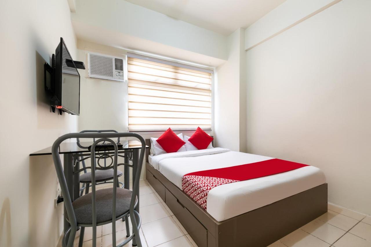 Oyo 474 Urbandeca Tower 316 - Nizami Condotel Mandaluyong Exterior foto